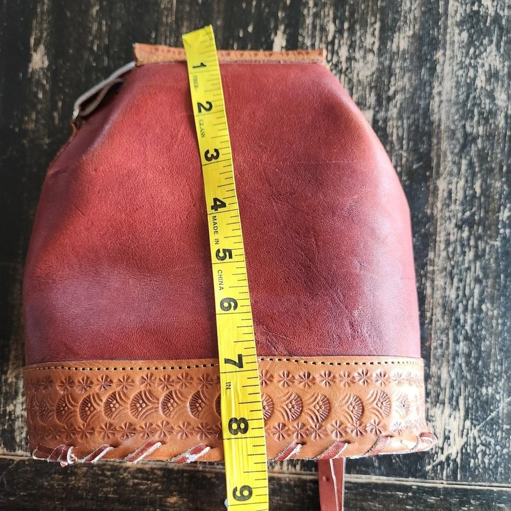 The Unbranded Brand vtg hand